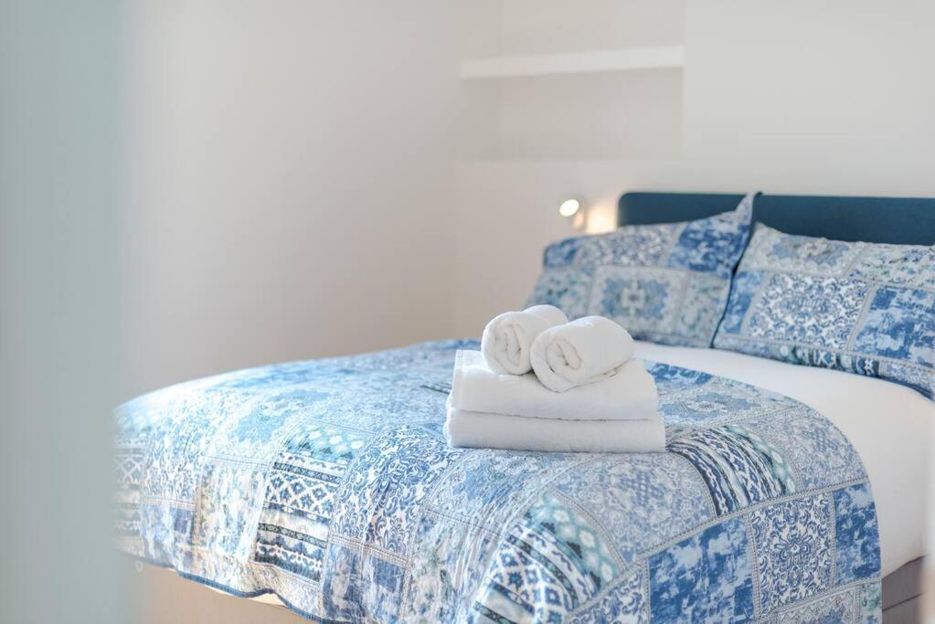Stunning Two Bed Apartment Rh8 Londres Exterior foto